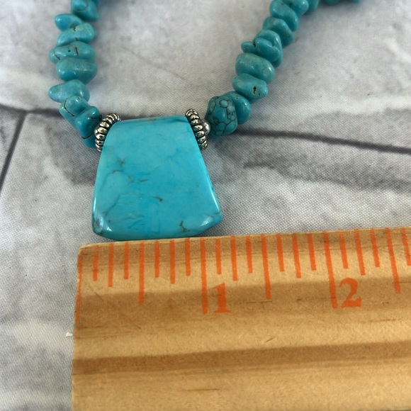 Faux turquoise stone vintage necklace barrel clasp closure 18” - Picture 9 of 10